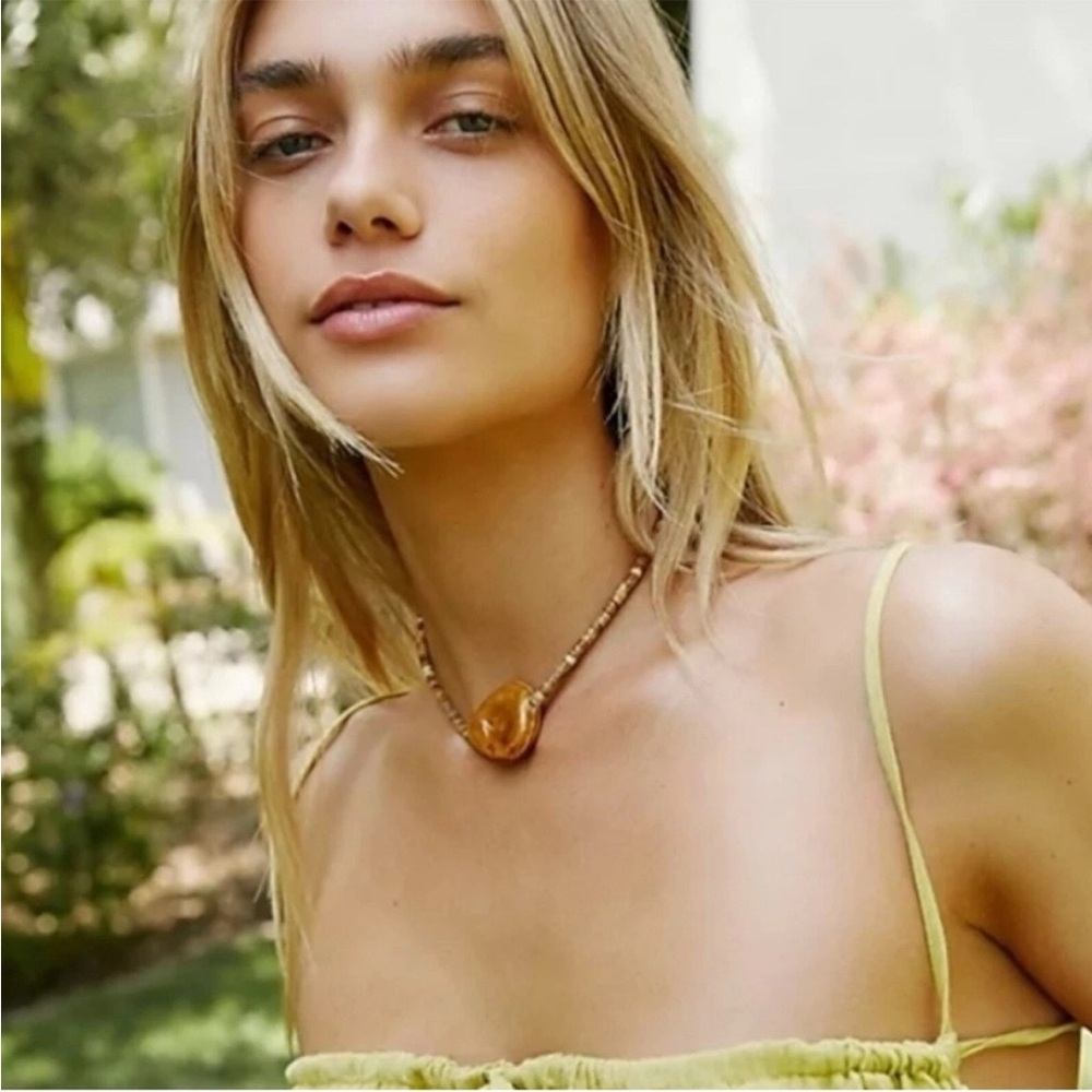 Free People Choker Necklace in Carmel Brown NWT Bohemian Beach Layering Neutral